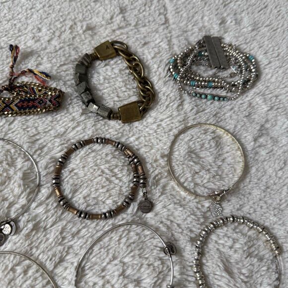 Women’s Boho Bracelet Jewelry Lot Bundle - Picture 3 of 6
